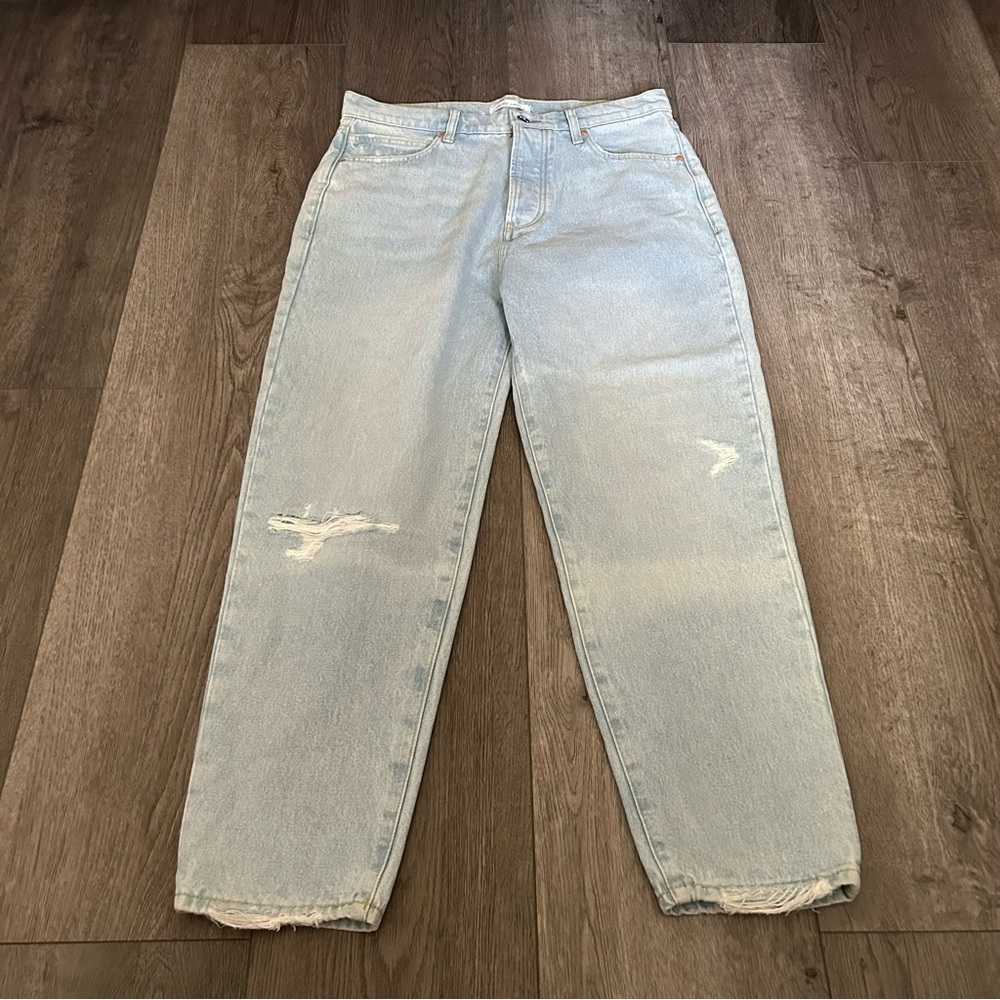 NWT Betro Simone Distressed High Waisted Mom Jeans Size 32